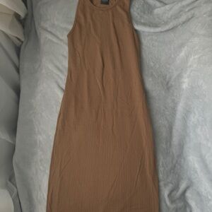 Sleeveless Brown Ribbed Dress